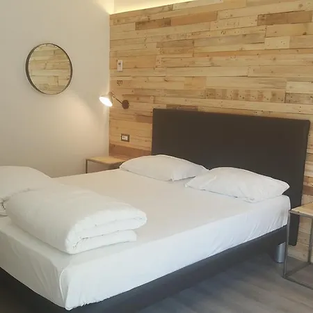 Hotel Anna 3*