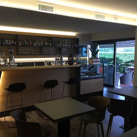 Anna Hotel