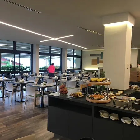 Anna Hotel 3*